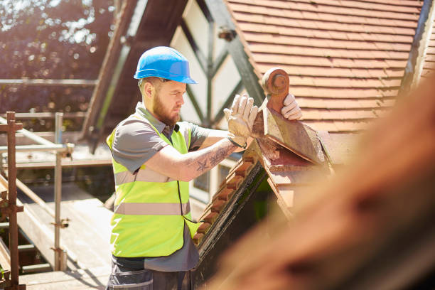 Best Roof Gutter Cleaning  in Pukalani, HI